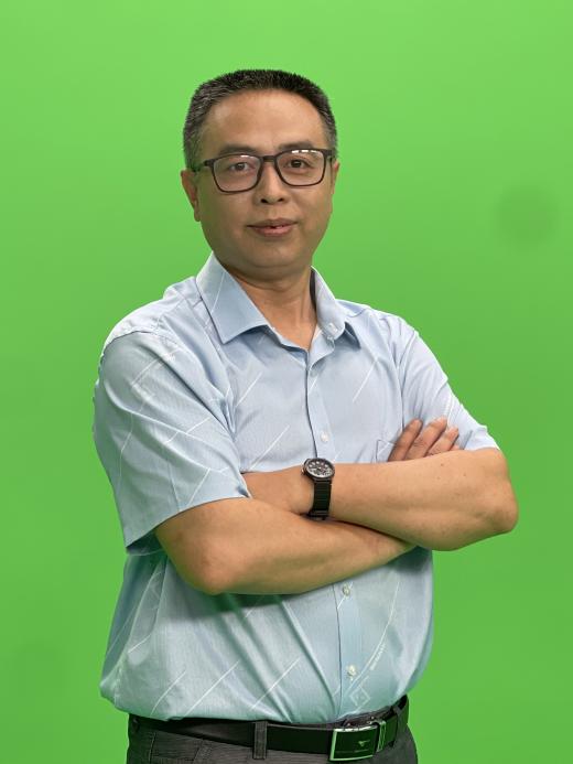 凌杰.jpg 凌杰.jpg