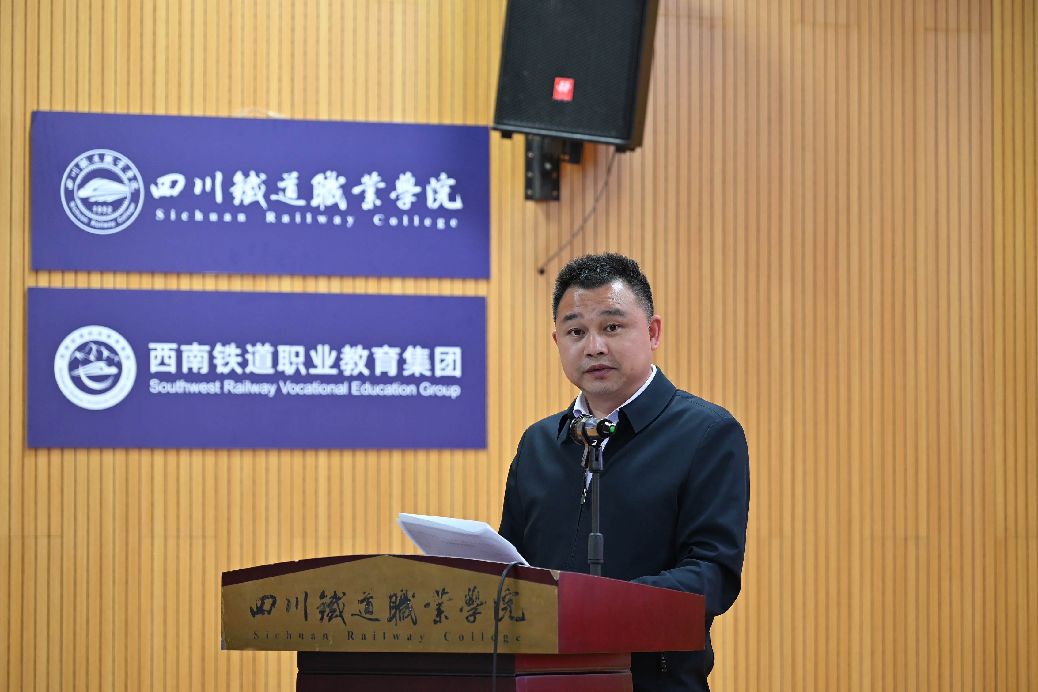 A11_1139.JPG A11_1139.JPG