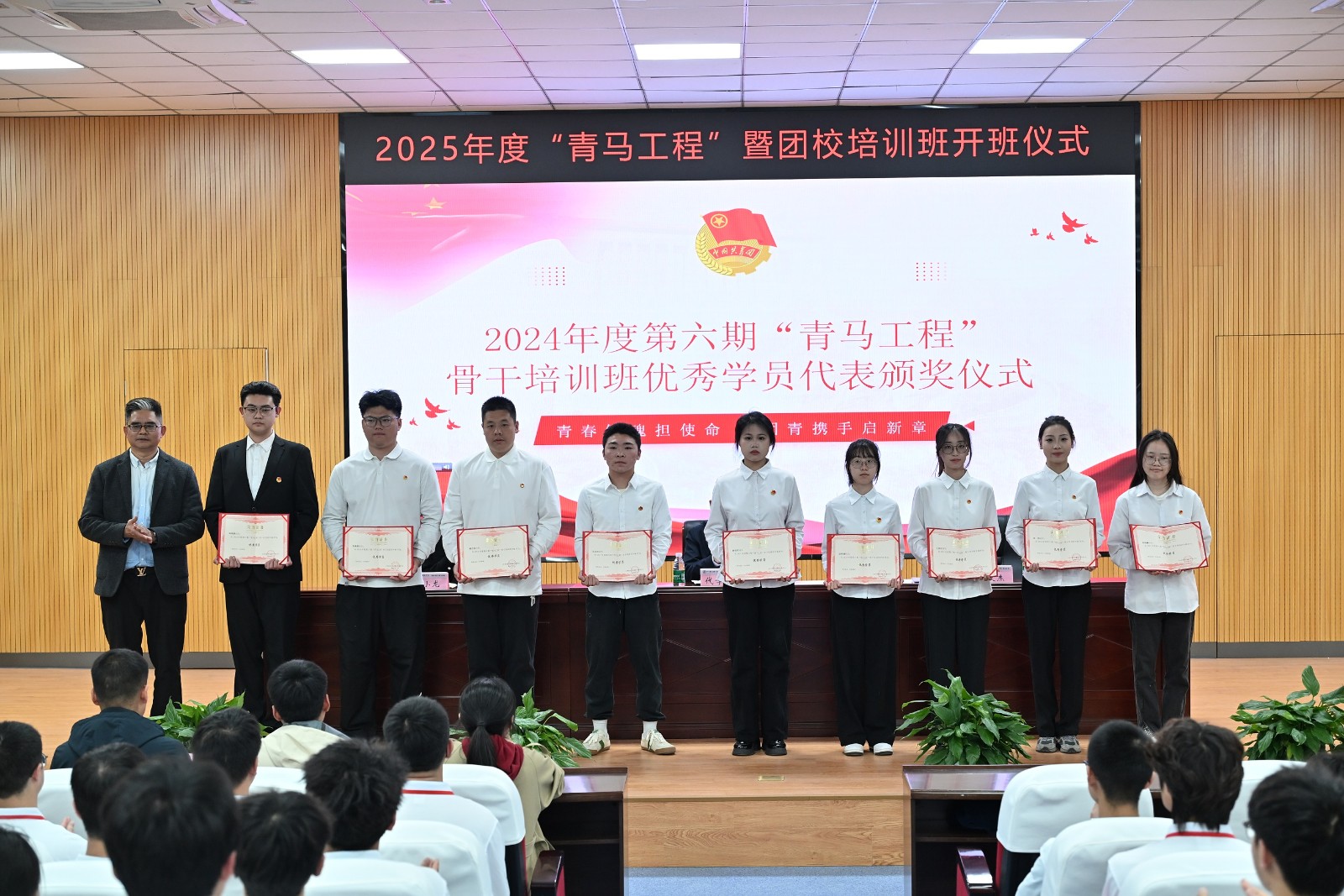 A11_1010.JPG A11_1010.JPG