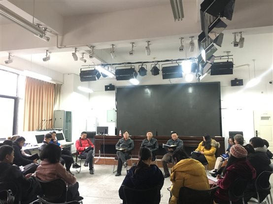 说明:D:8年下半学期党办
周吴院上党课3.JPG