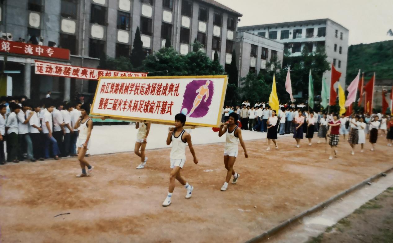 图片36.jpg 图片36.jpg