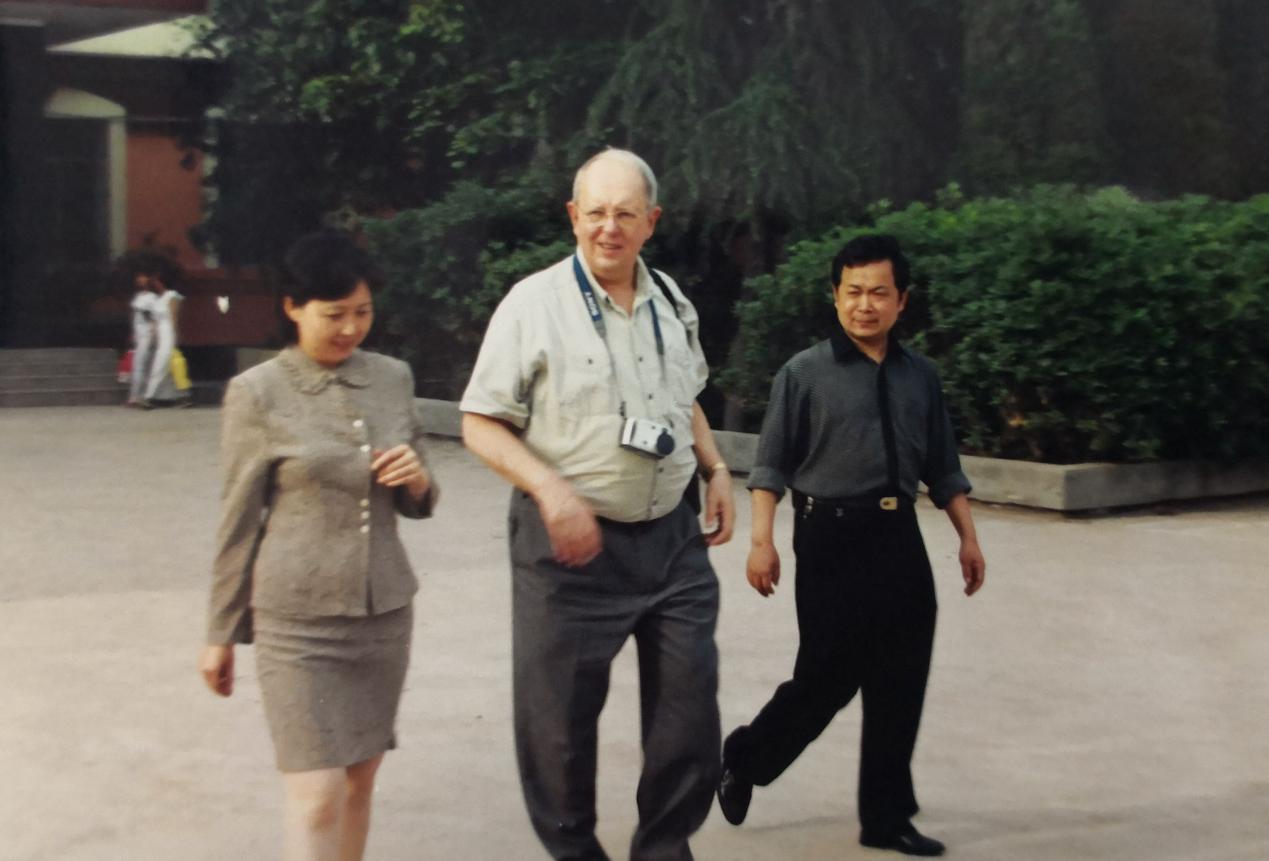 图片92.jpg 图片92.jpg